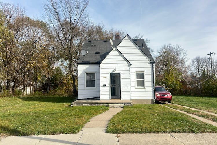 18062 Dresden St Detroit, MI 48205, Wayne County