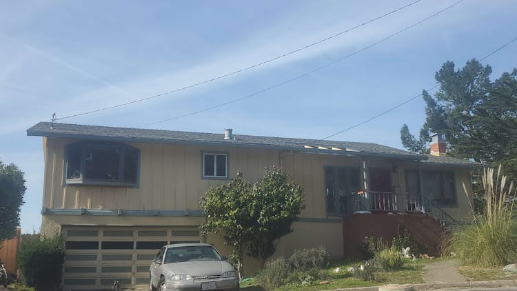 1135 Barcelona Dr Pacifica, CA 94044-3510, San Mateo County