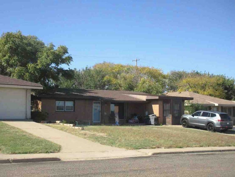 609 Missouri St Borger, TX 79007, Hutchinson County