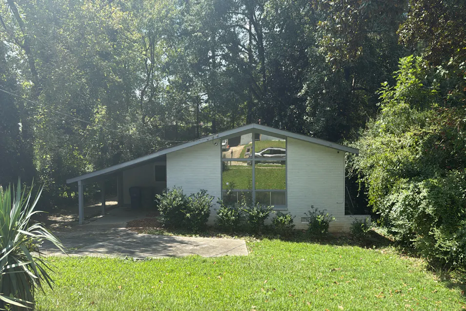 325 Oak Dr SE Atlanta, GA 30354, Fulton County