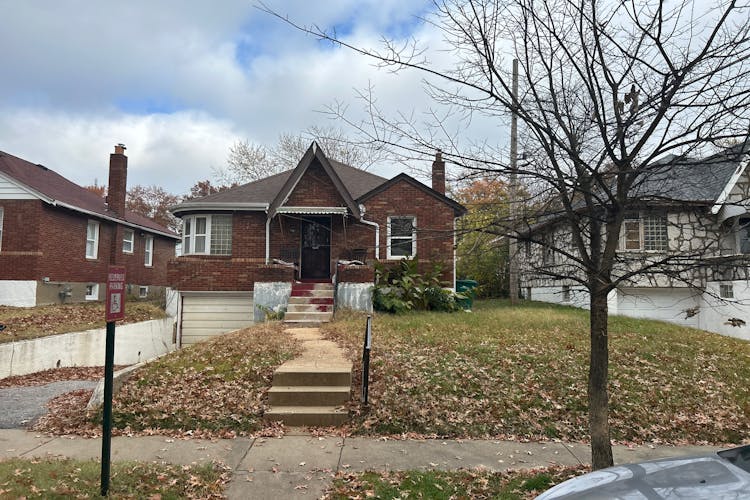 6717 Glenmore Ave Saint Louis, MO 63121, St. Louis County