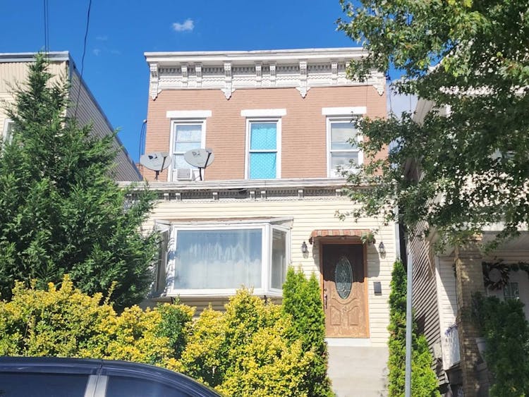 78 Linden Ave Jersey City, NJ 07305, Hudson County