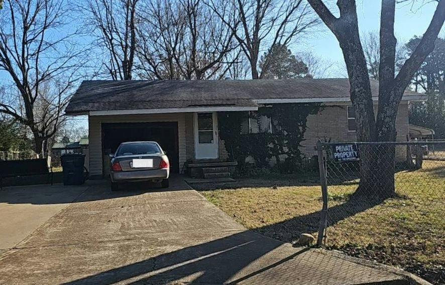 Audrey St, Bradford, AR 72020