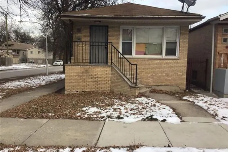 2058 W. 67th Place, Chicago, IL 60636, Cook County