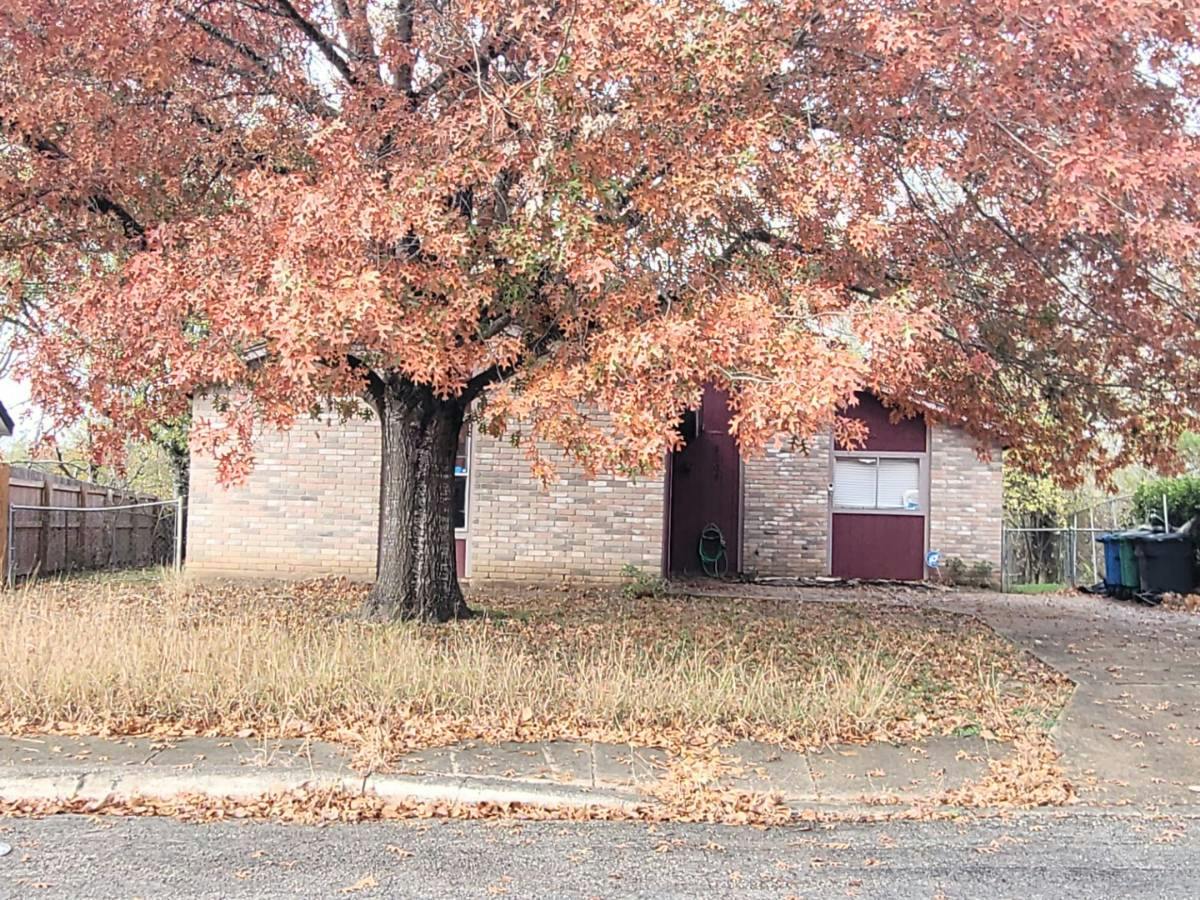 Golden Spice Dr, San Antonio, TX 78222