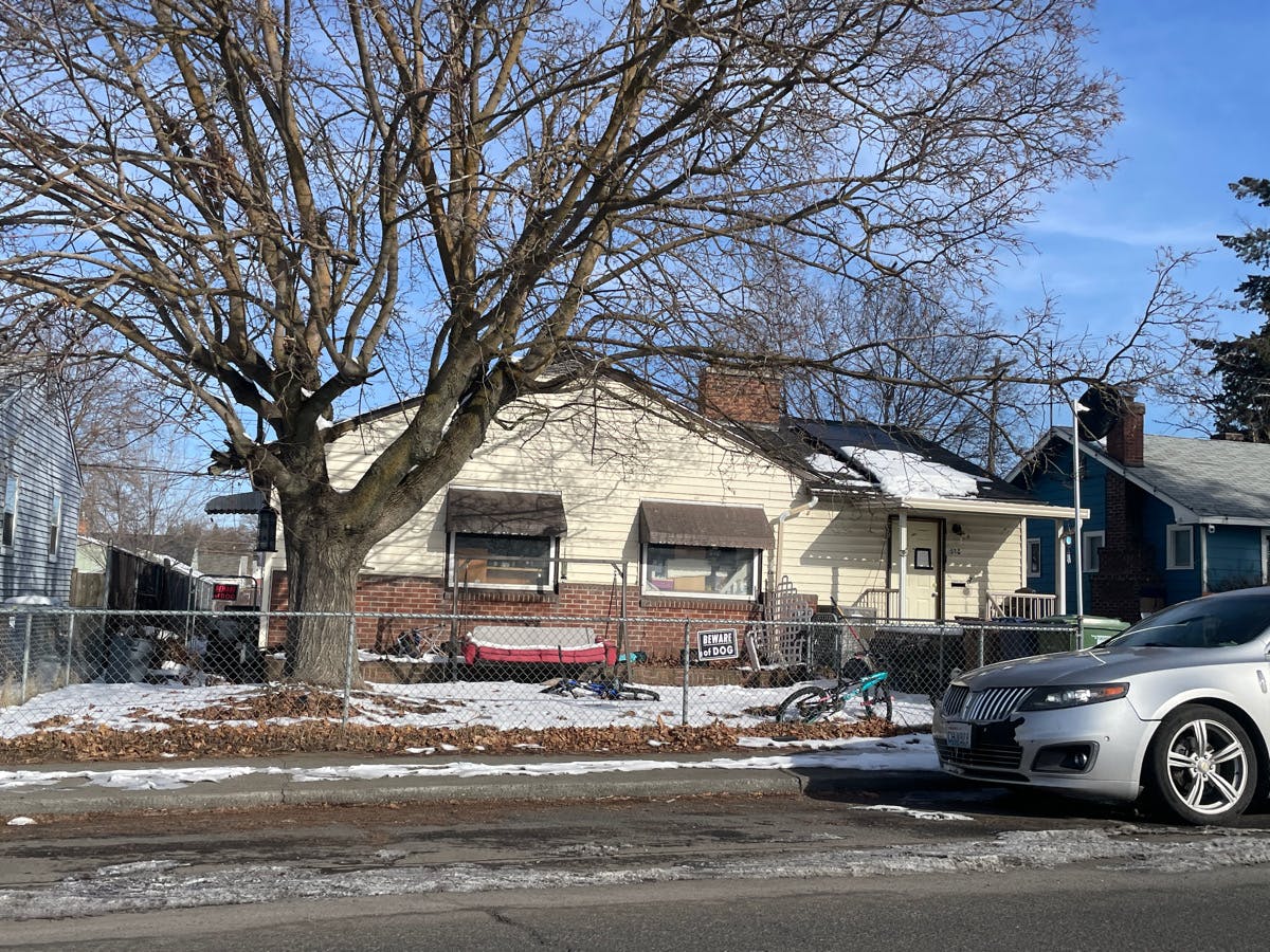 623 E Empire Ave  