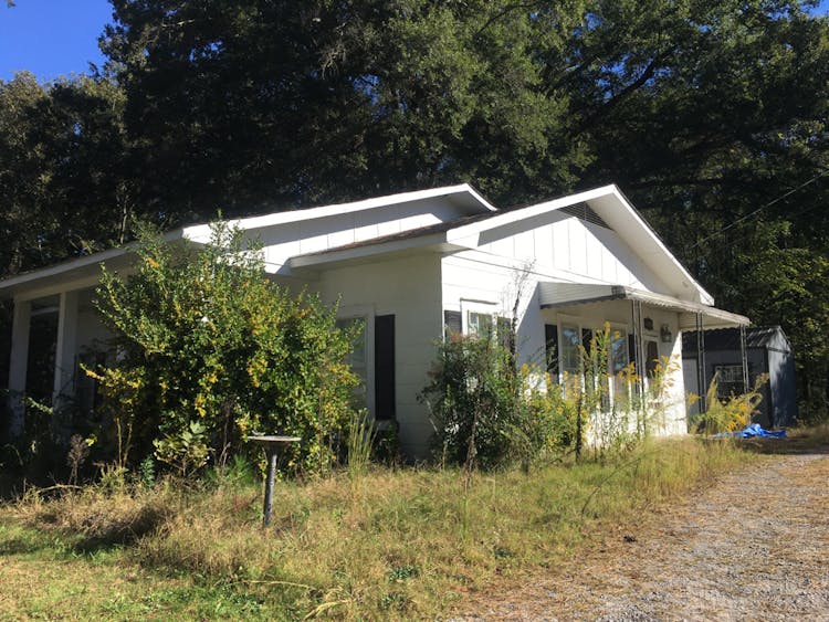 19 Pine Tree Road Falkville, AL 35622, Morgan County