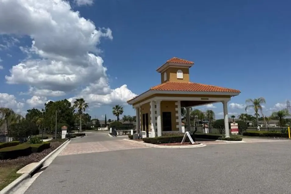 3547 Fairwaters Ct F Clermont, FL 34711, Lake County