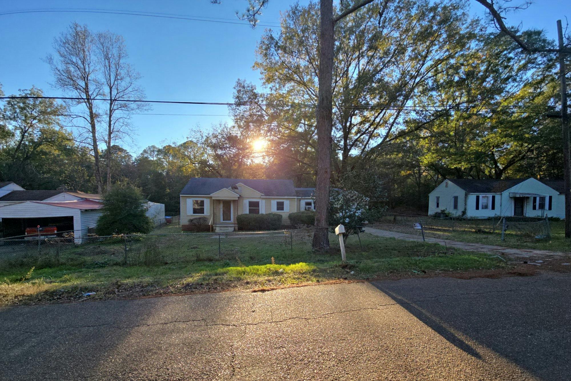 Monterey St, Jackson, MS 39204