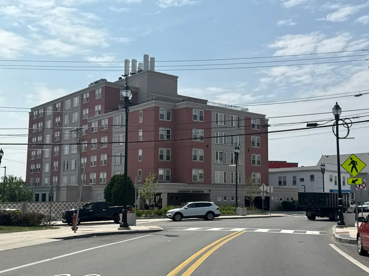Chelsea St, Everett, MA 02149