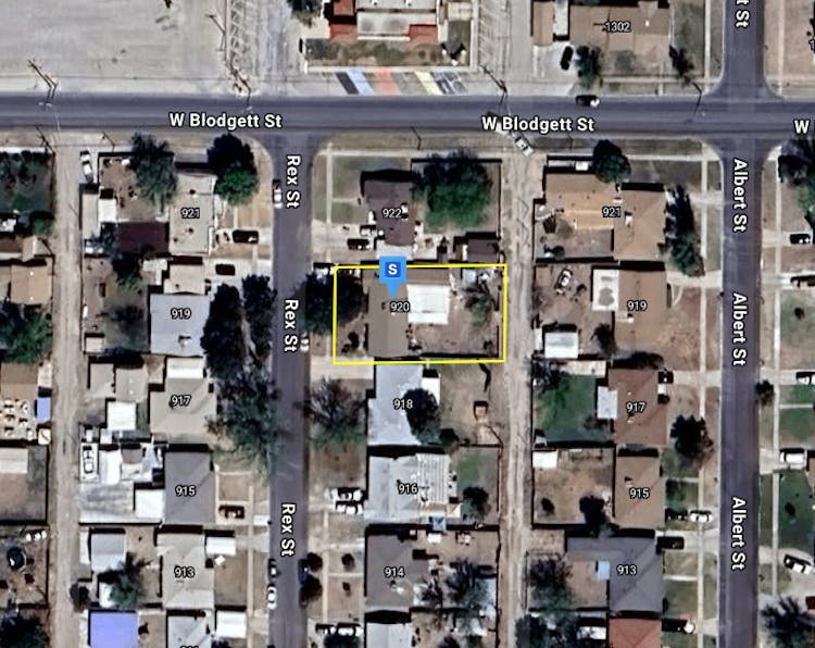 920 Rex St Carlsbad, NM 88220, Eddy County