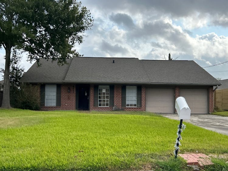 3607 West Whispering Wood Drive Lake Charles, LA 70605, Calcasieu County