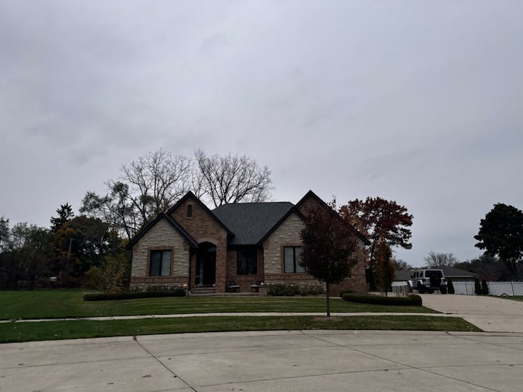 8595 Deanna Lane Shelby Twp, MI 48315, Macomb County