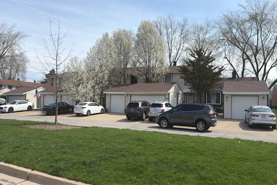 331 Colony Green Drive Bloomingdale, IL 60108, Dupage County