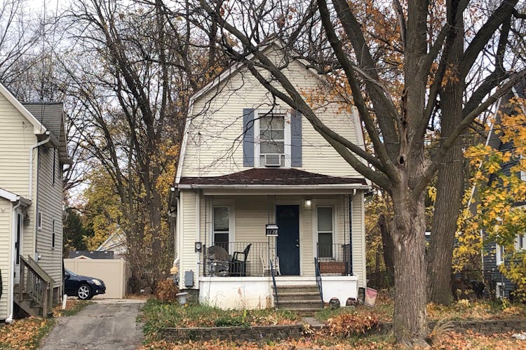 1128 W Lenawee St Lansing, MI 48915-1659, Ingham County