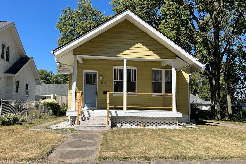 1019 S 4th St Pekin, IL 61554, Tazewell County