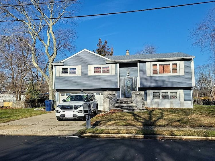 9 Roberta Dr Neptune, NJ 07753, Monmouth County