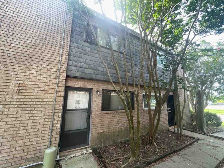 10625 Florida Blvd #4 Baton Rouge, LA 70815, East Baton Rouge County