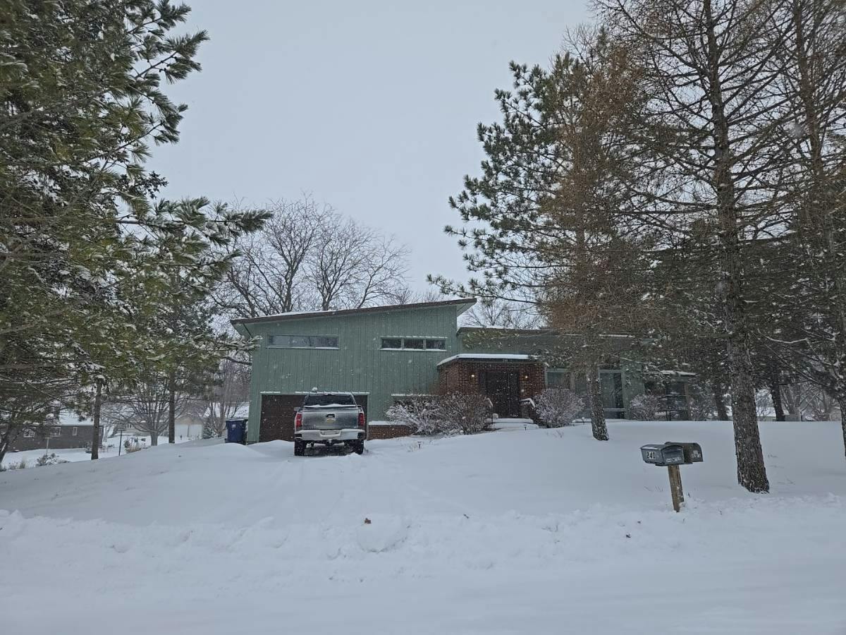 7th St, Gibbon, MN 55335