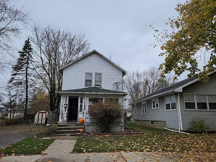 223 E Leggett St Wauseon, OH 43567, Fulton County