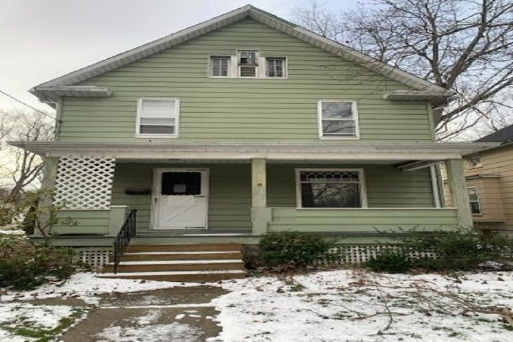 824 West 58th Street Ashtabula, OH 44004, Ashtabula County