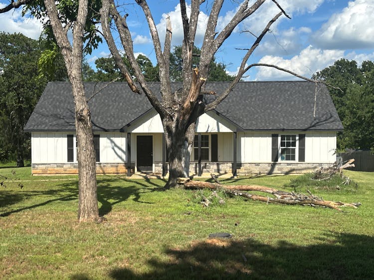 221 S Smith St Bennington, OK 74723, Bryan County