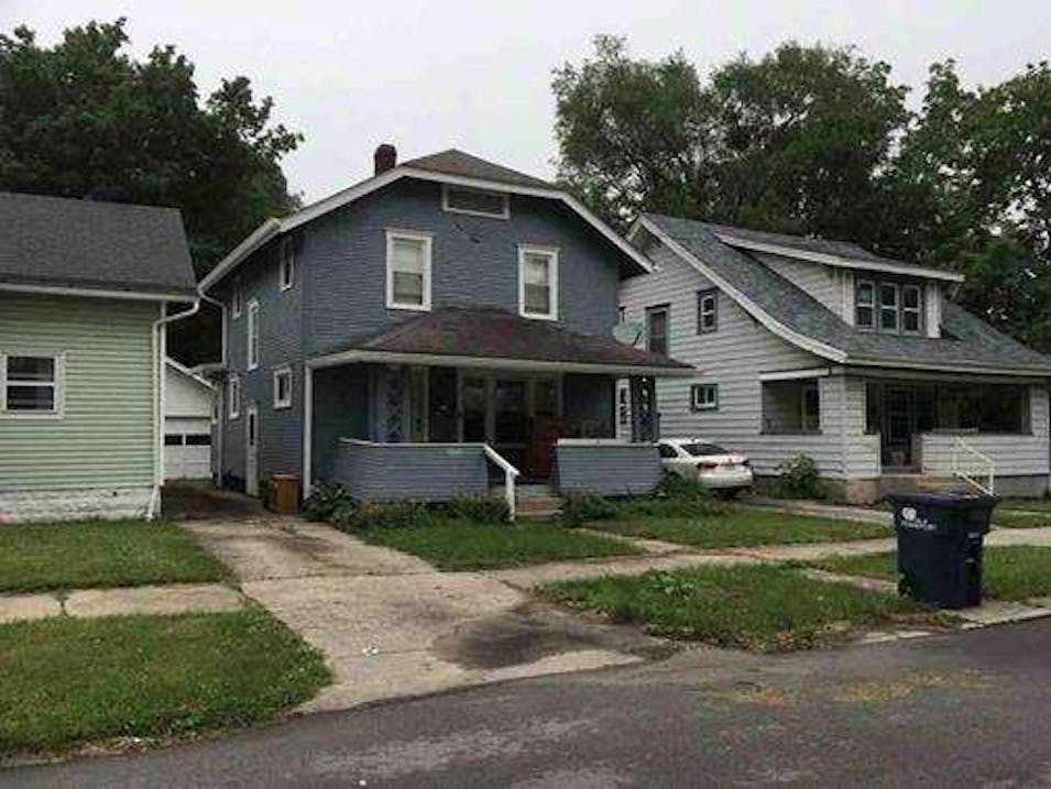 1352 E Clinton St Frankfort, IN 46041, Clinton County