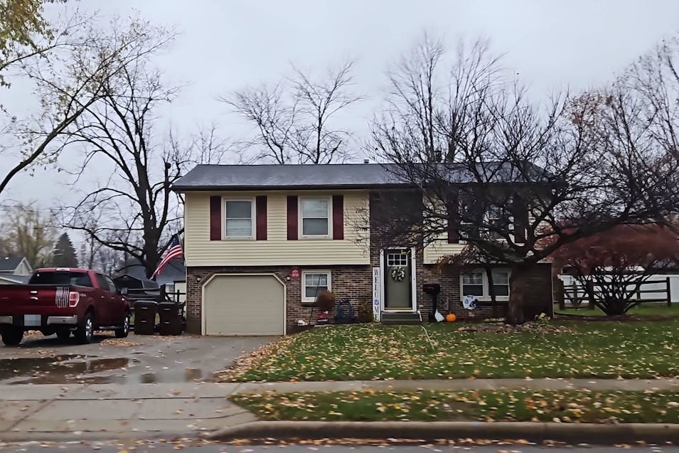 720 Plank St Dundee, MI 48131-1022, Monroe County