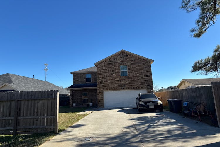 2633 Front Street Fresno, TX 77545, Fort Bend County