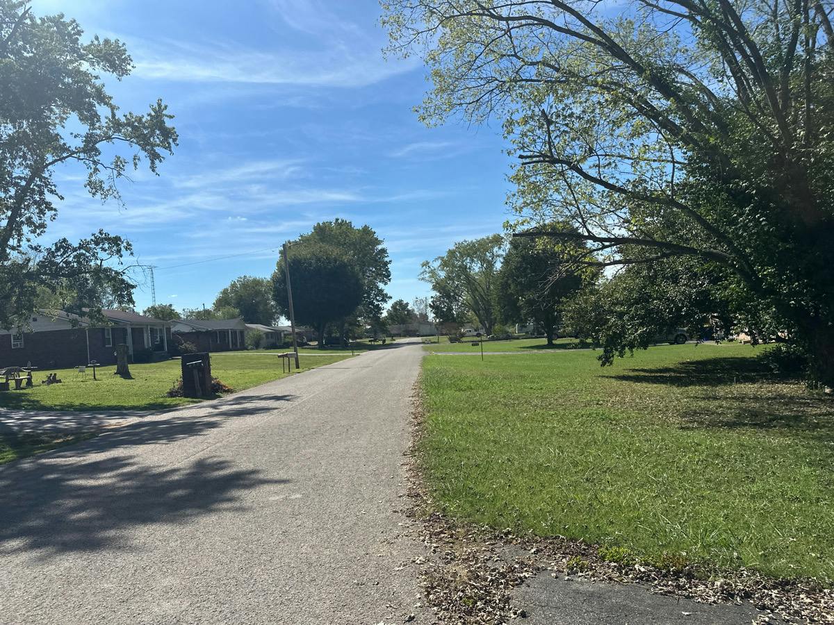 Palmer Dr, Bowling Green, KY 42101