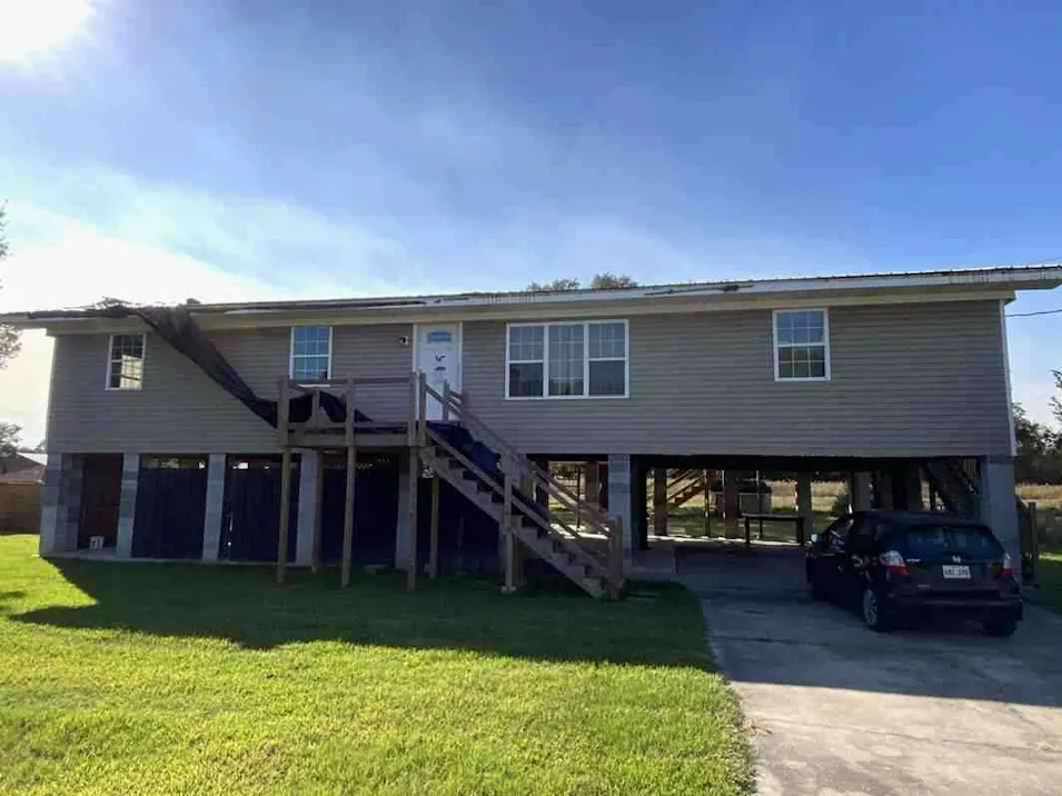 721 N Walter Dr Erath, LA 70533, Vermilion County