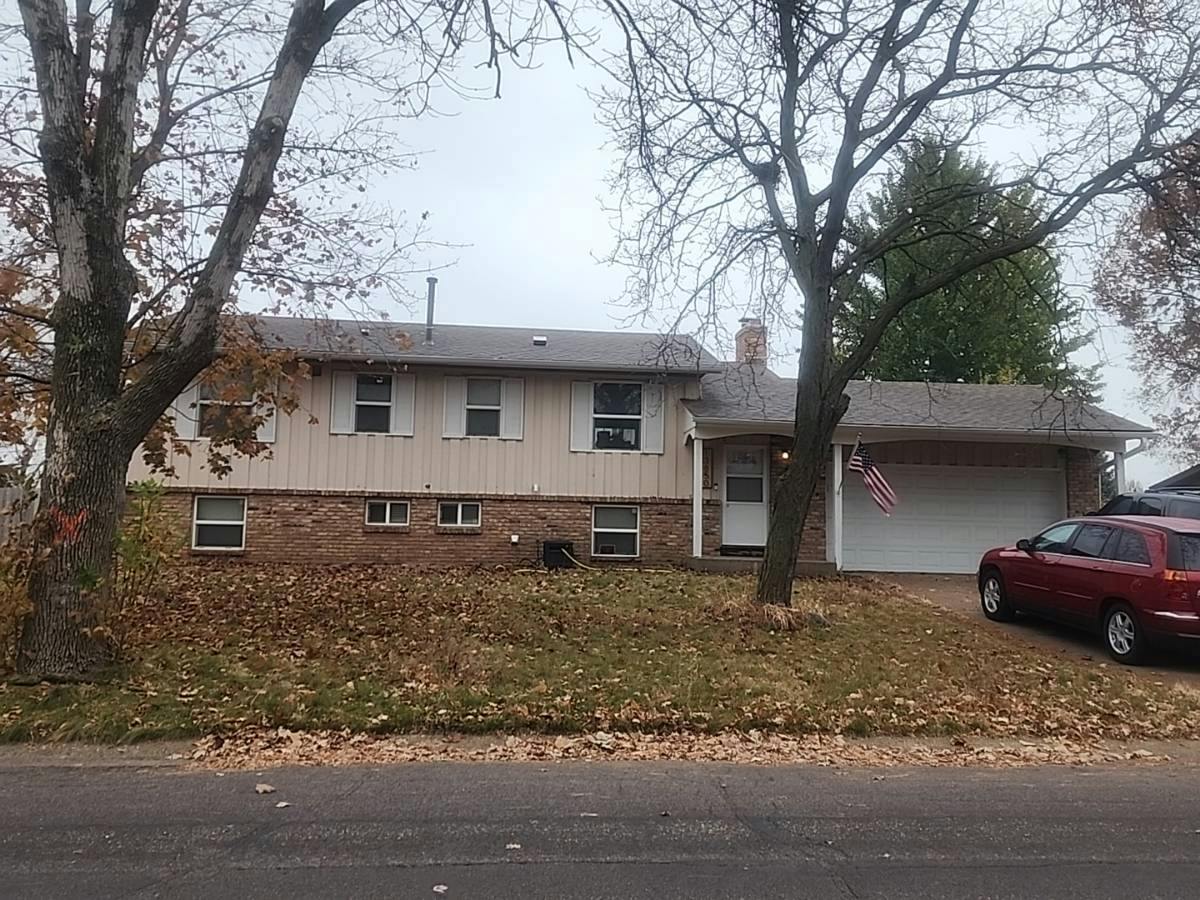 Garrett Ave, Saint Paul, MN 55124