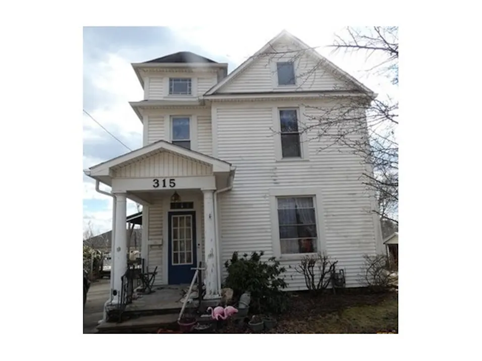 315 Eastern Ave Woodsfield, OH 43793, Monroe County