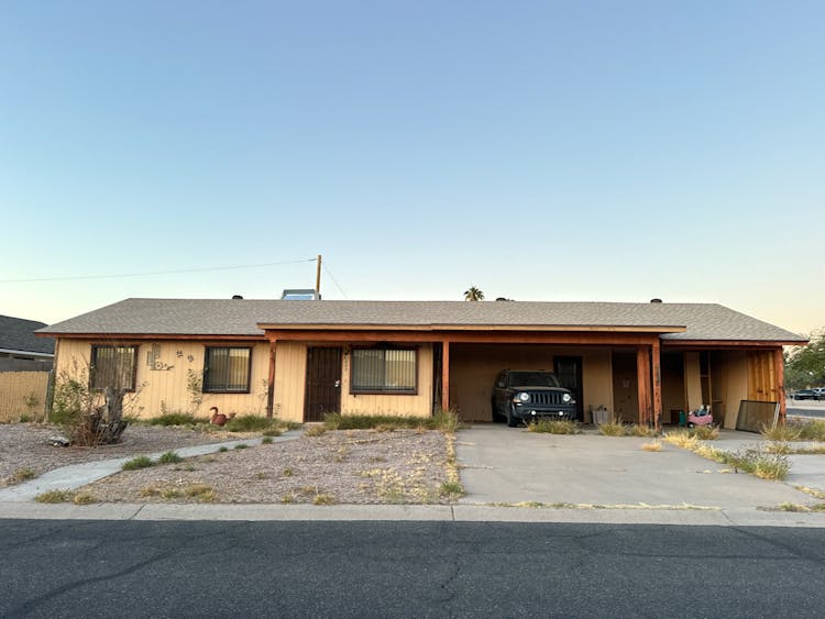 802 E Navajo Ave Apache Junction, AZ 85119, Pinal County