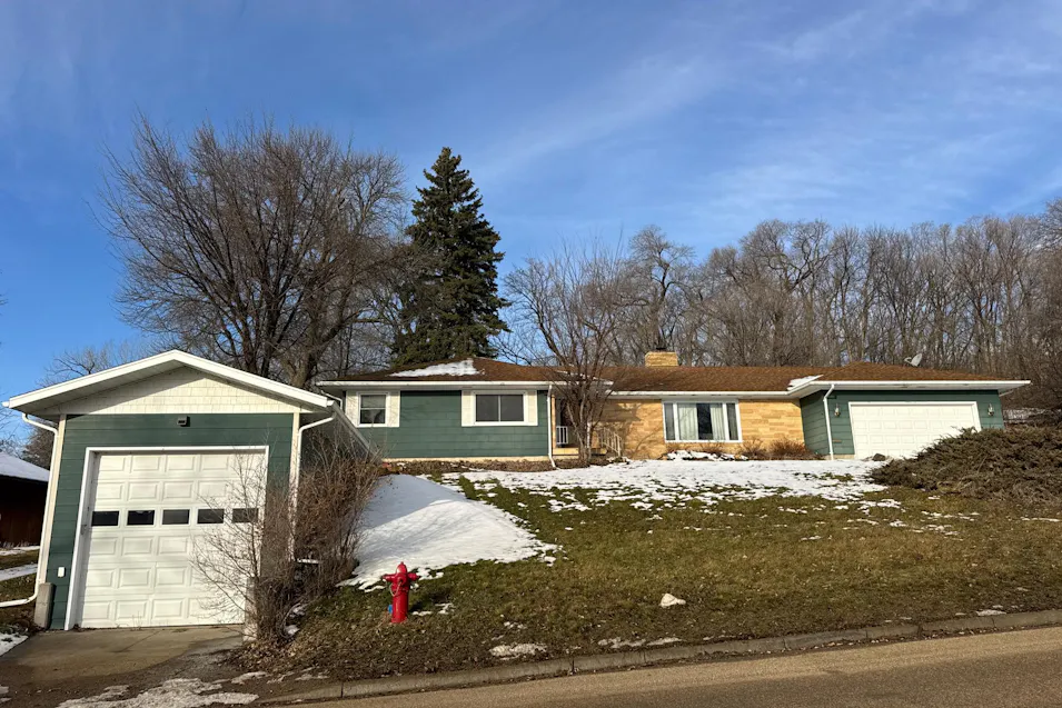 801 5th Ave NW Valley City, ND 58072, Barnes County