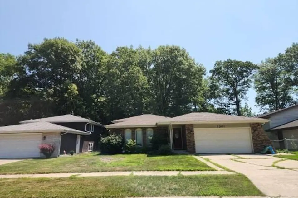1501 Howard Court Hobart, IN 46342, Lake County