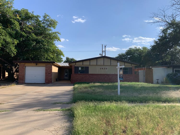 2829 66th St Lubbock, TX 79413, Lubbock County