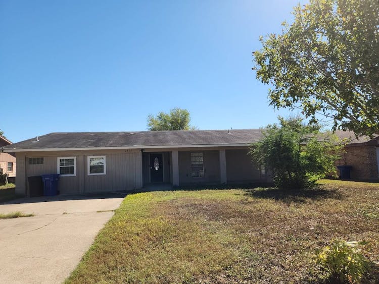 2820 N 28th St McAllen, TX 78501, Hidalgo County