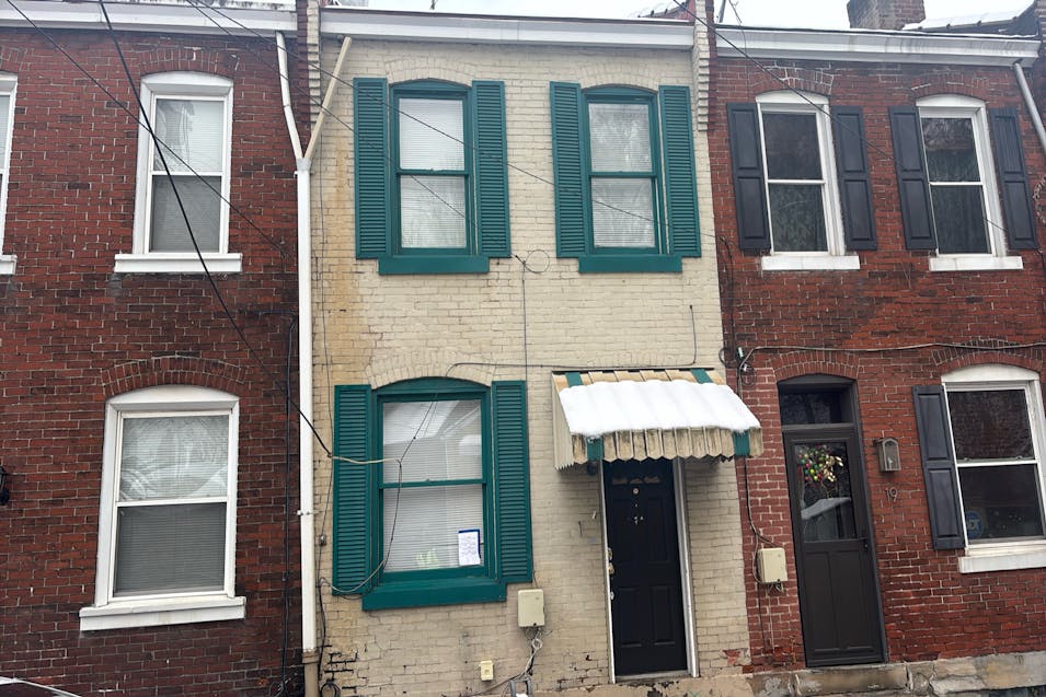 17 Saint Leo St Pittsburgh, PA 15203, Allegheny County