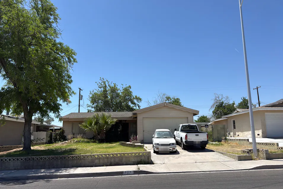 5117 Longridge Avenue Las Vegas, NV 89146, Clark County