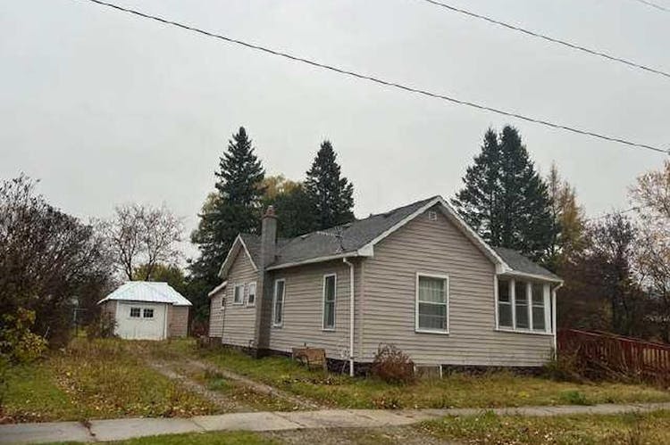 12604 Chandler St Millersburg, MI 49759, Presque Isle County