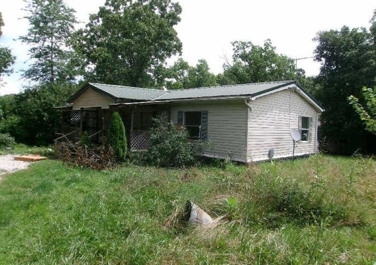 10195 Dellwood Rd Mineral Point, MO 63660, Washington County