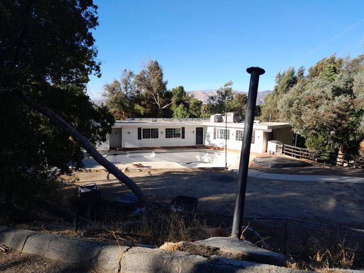 27465 Santa Fe St Hemet, CA 92543, Riverside County