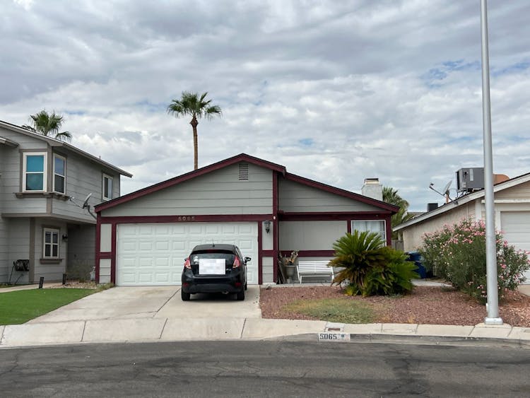 5065 Celebrity Cir Las Vegas, NV 89119, Clark County