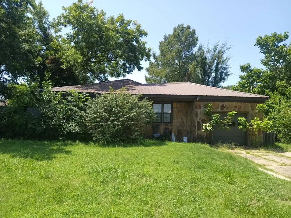 545w Poplar St Shawnee, OK 74801, Pottawatomie County