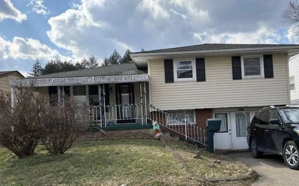 1027 McConnell Dr Moundsville, WV 26041, Marshall County