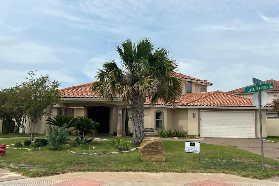 301 Lake Clark Laredo, TX 78041, Webb County