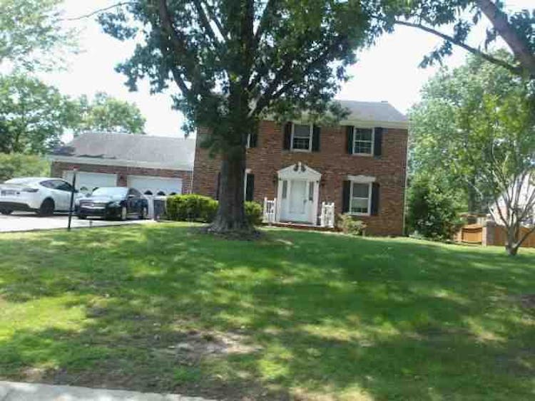 3402 Williamsburg Dr Waldorf, MD 20601, Charles County