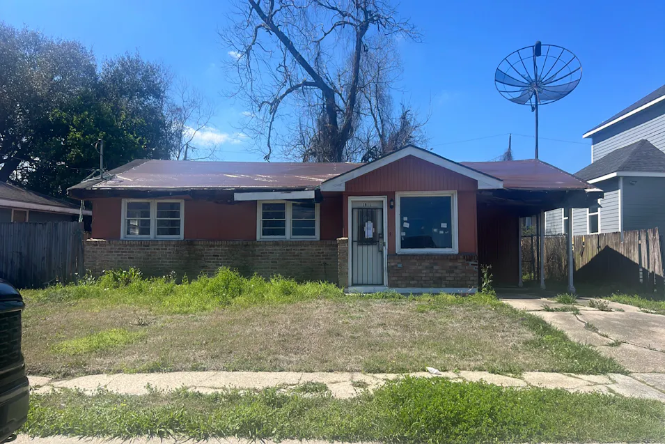 1811 Lauradale Drive New Orleans, LA 70114, Orleans County