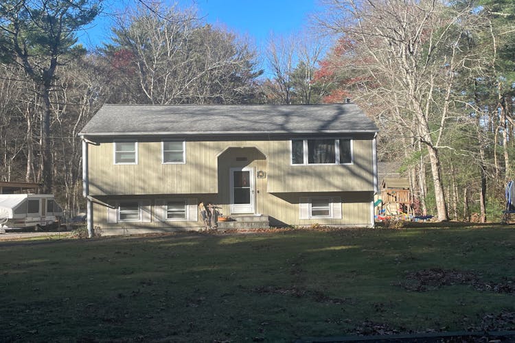 26 Gibbs Road Middleboro, MA 02346, Plymouth County